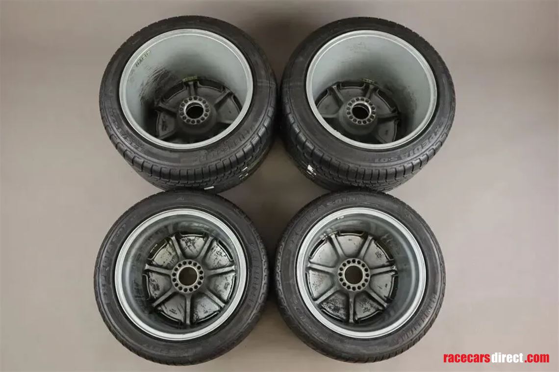 original-jaguar-xj220-speedline-wheels-with-t