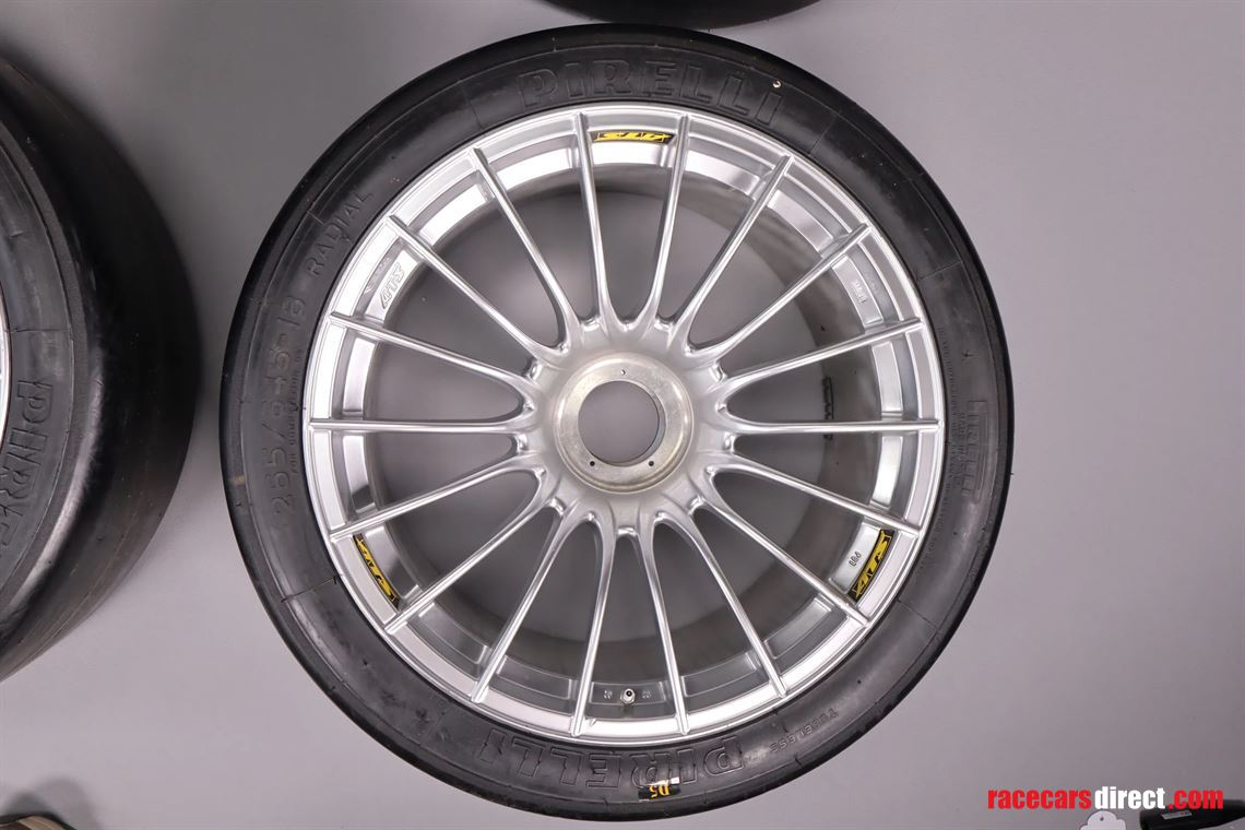 porsche-996-911-gt3rs-18-complete-wheel-set