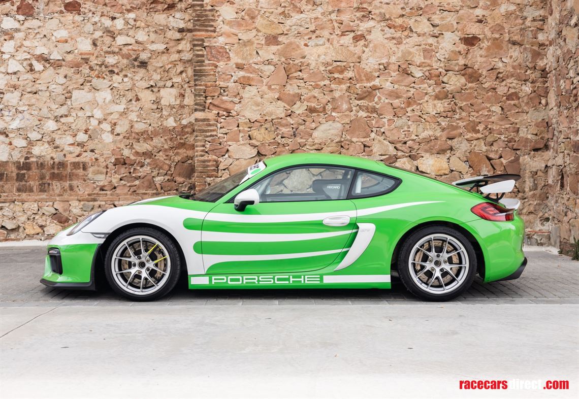 porsche-981-cayman-gt4-clubsport-2016