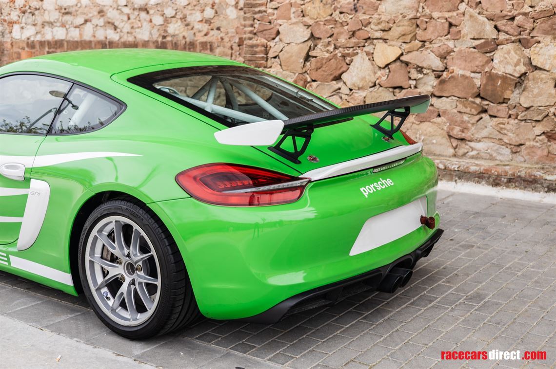 porsche-981-cayman-gt4-clubsport-2016