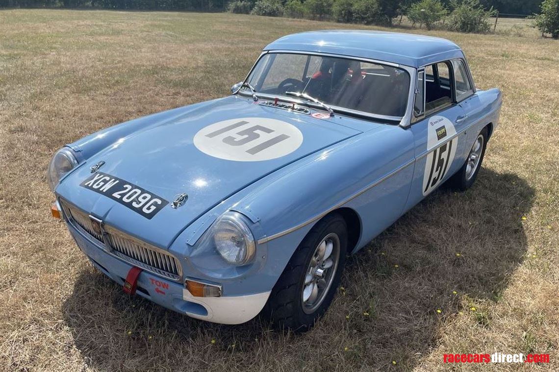 mgb-raceroad-legal-stunning