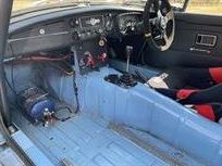 mgb-raceroad-legal-stunning