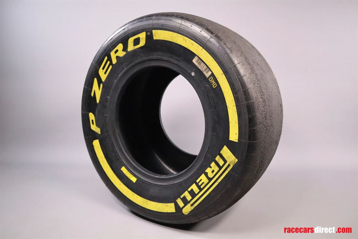 formula-1-pirelli-p-zero-yellow-tire