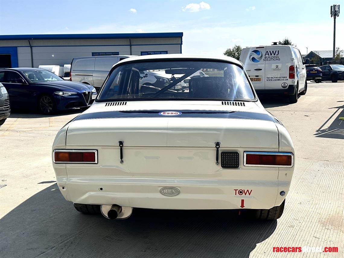 broadspeed-ford-escort-mk1-fia-group-2
