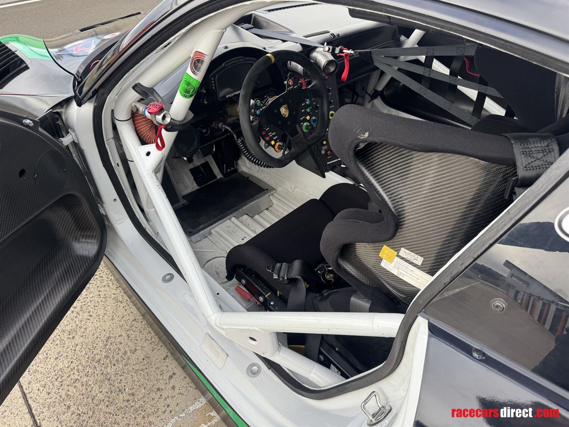 porsche-9911-gt3r