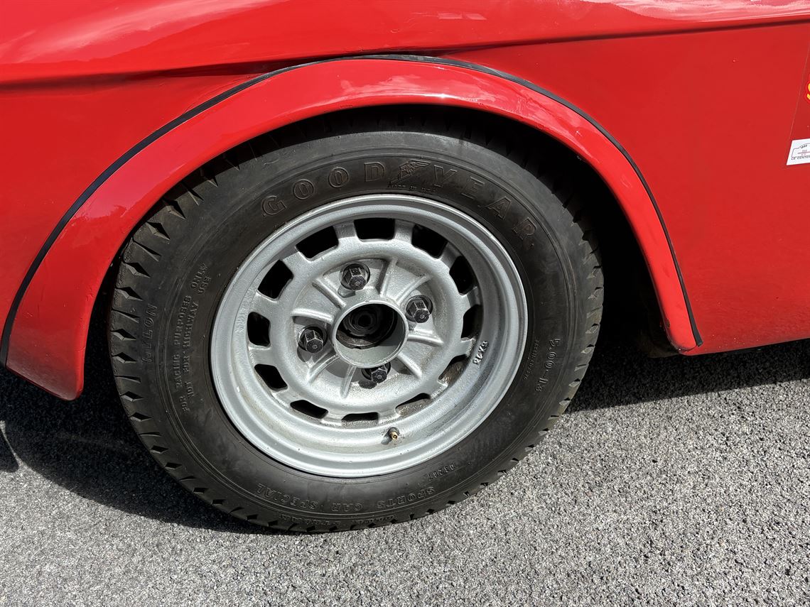 ex-works-lancia-fulvia-hf-fanalone-ex-innes-i