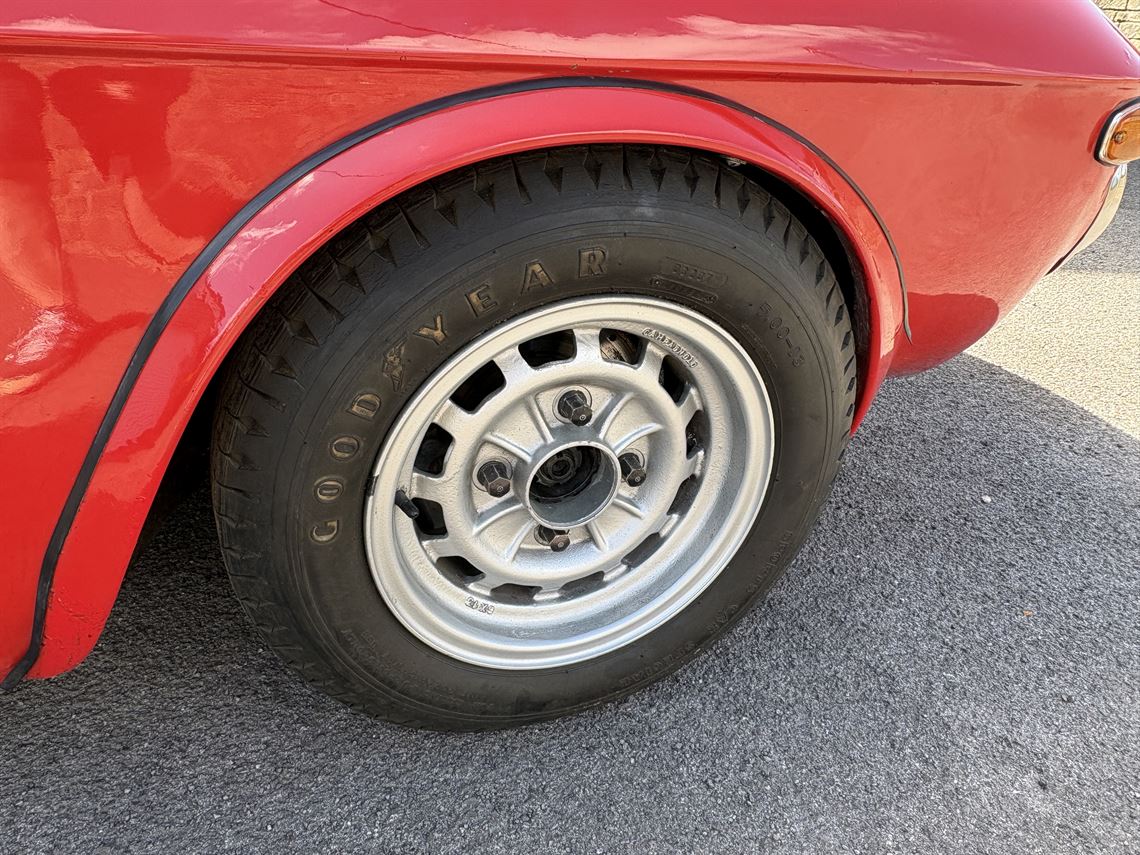 ex-works-lancia-fulvia-hf-fanalone-ex-innes-i