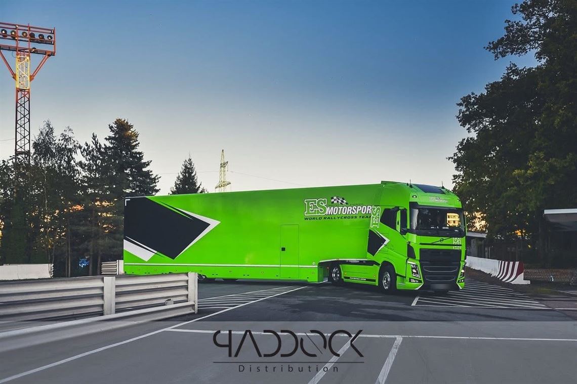 volvo-fh500-motorsport-trailer