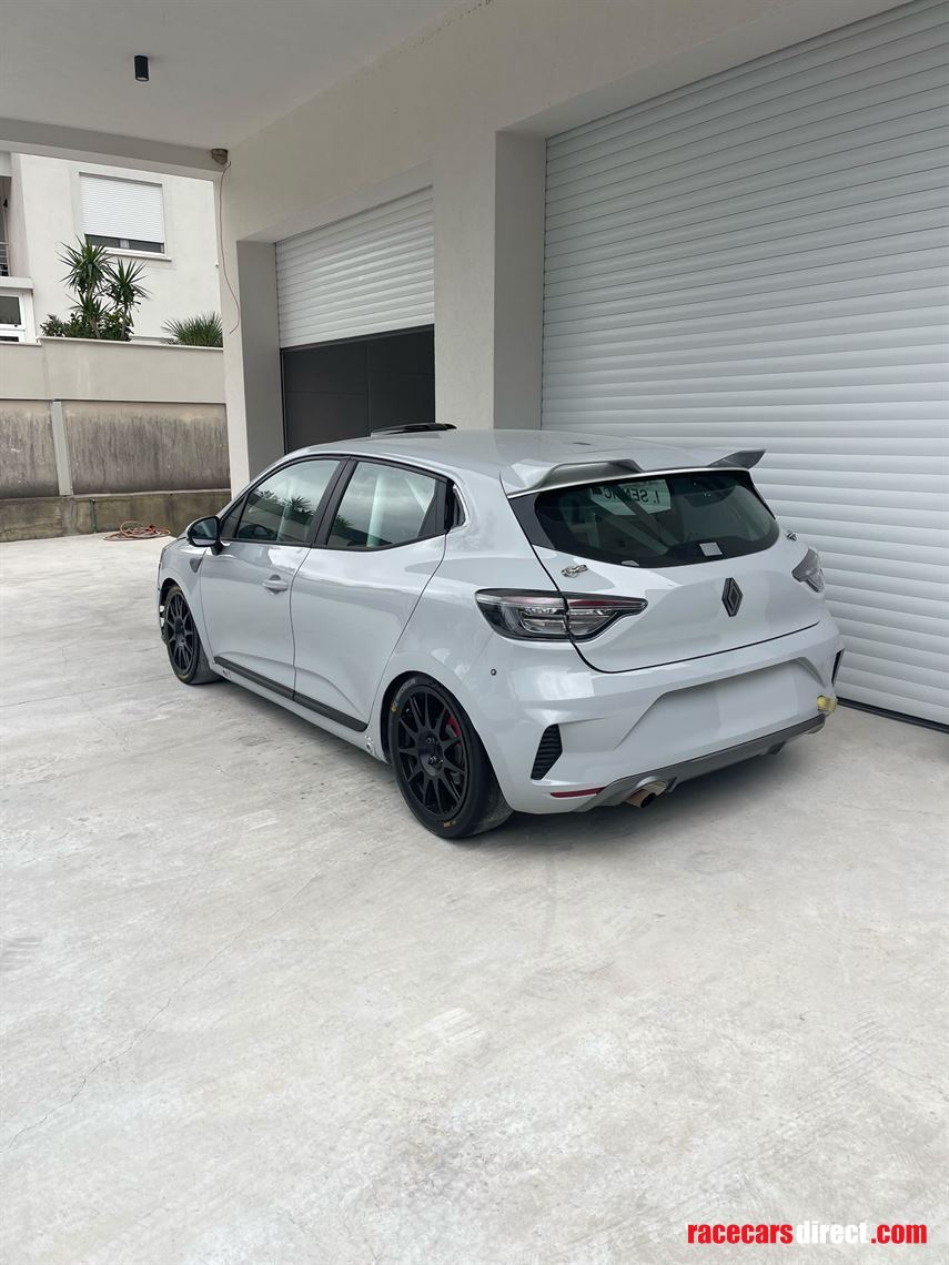 renault-clio-cup-v-2024