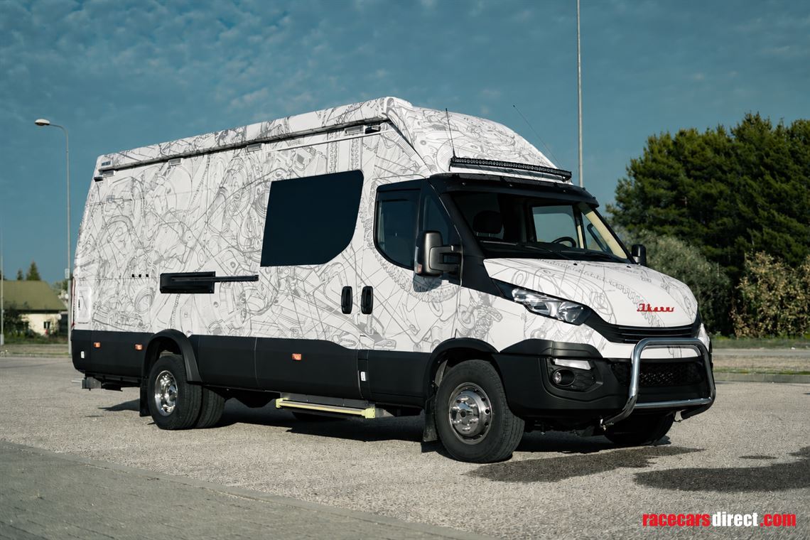iveco-70c18-service-truck