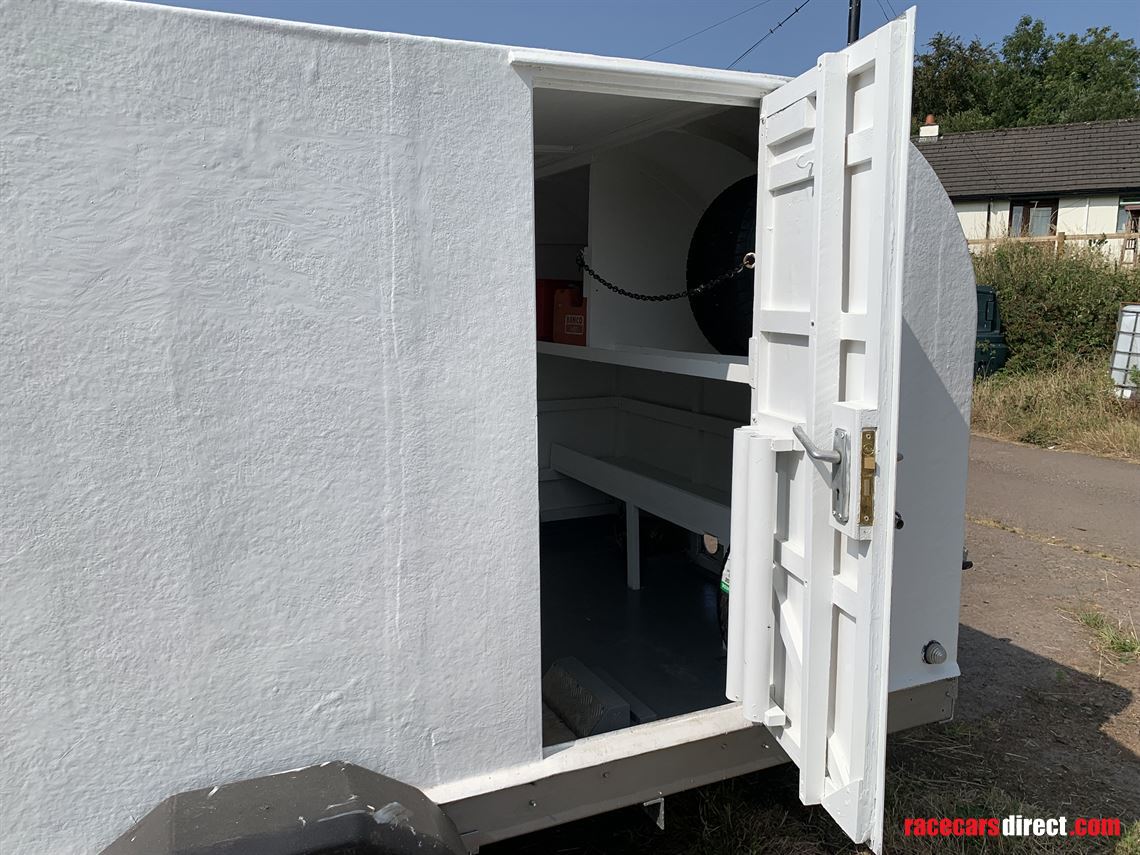 box-trailer-car-transporter-with-bespoke-encl