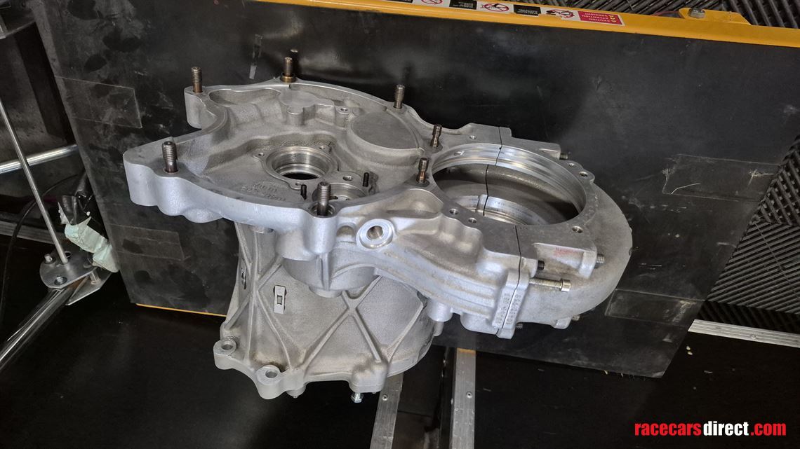 xtrac-1046t-housing