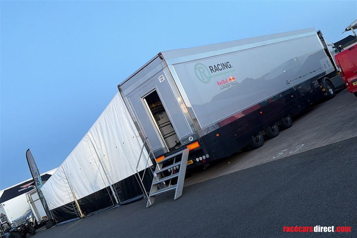 Race Trailer