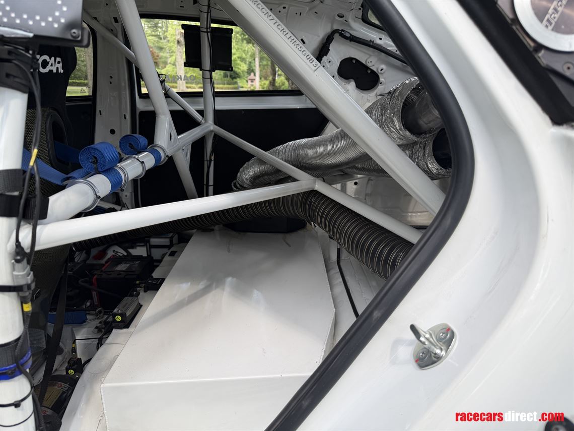 2025-hyundai-elantra-n-tcr-evo-race-car-imsa
