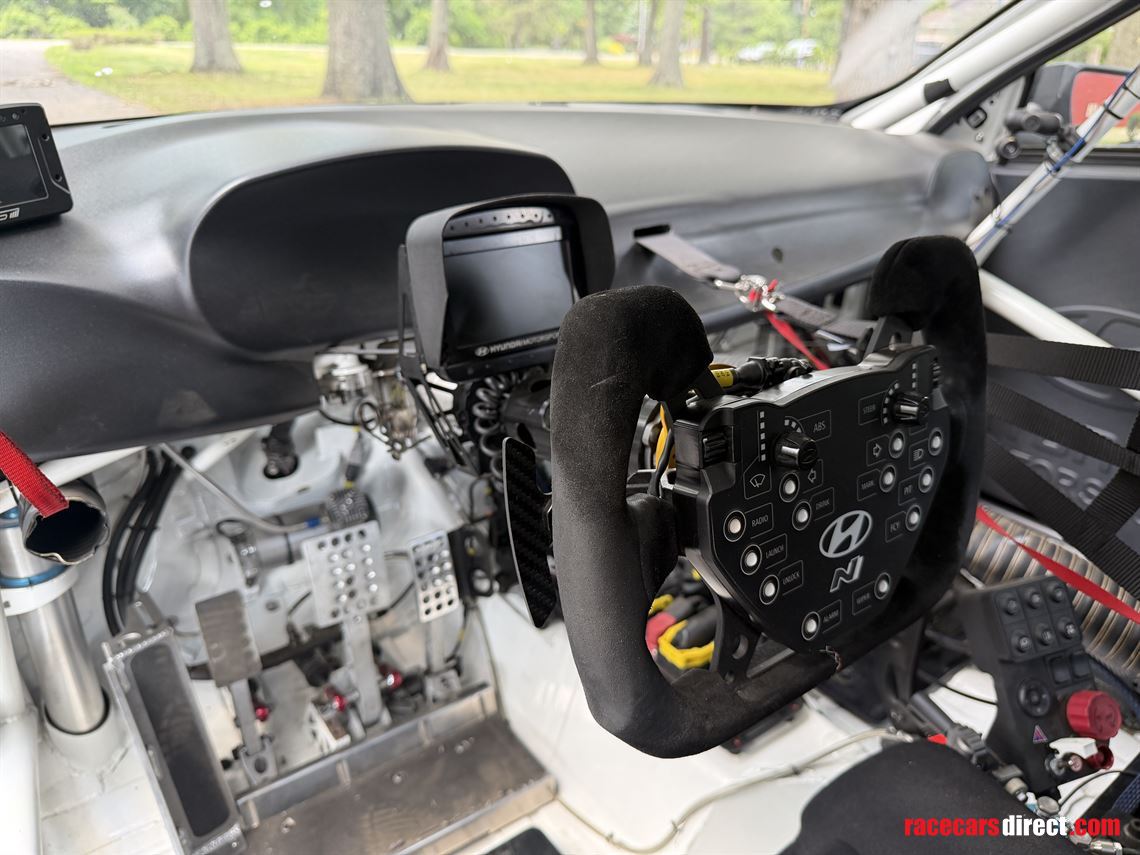 2025-hyundai-elantra-n-tcr-evo-race-car-imsa