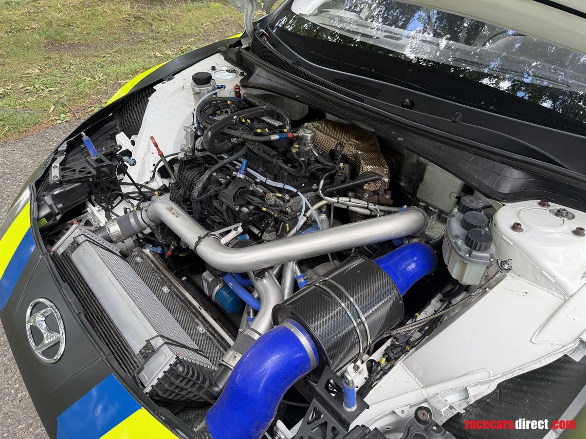 2025-hyundai-elantra-n-tcr-evo-race-car-imsa