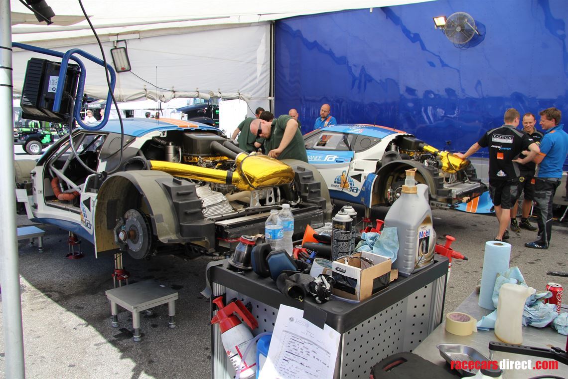 2011-lotus-evora-gte-le-mans-race-car-chassis
