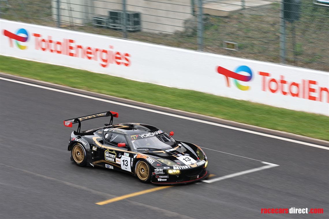 2011-lotus-evora-gte-le-mans-race-car-chassis