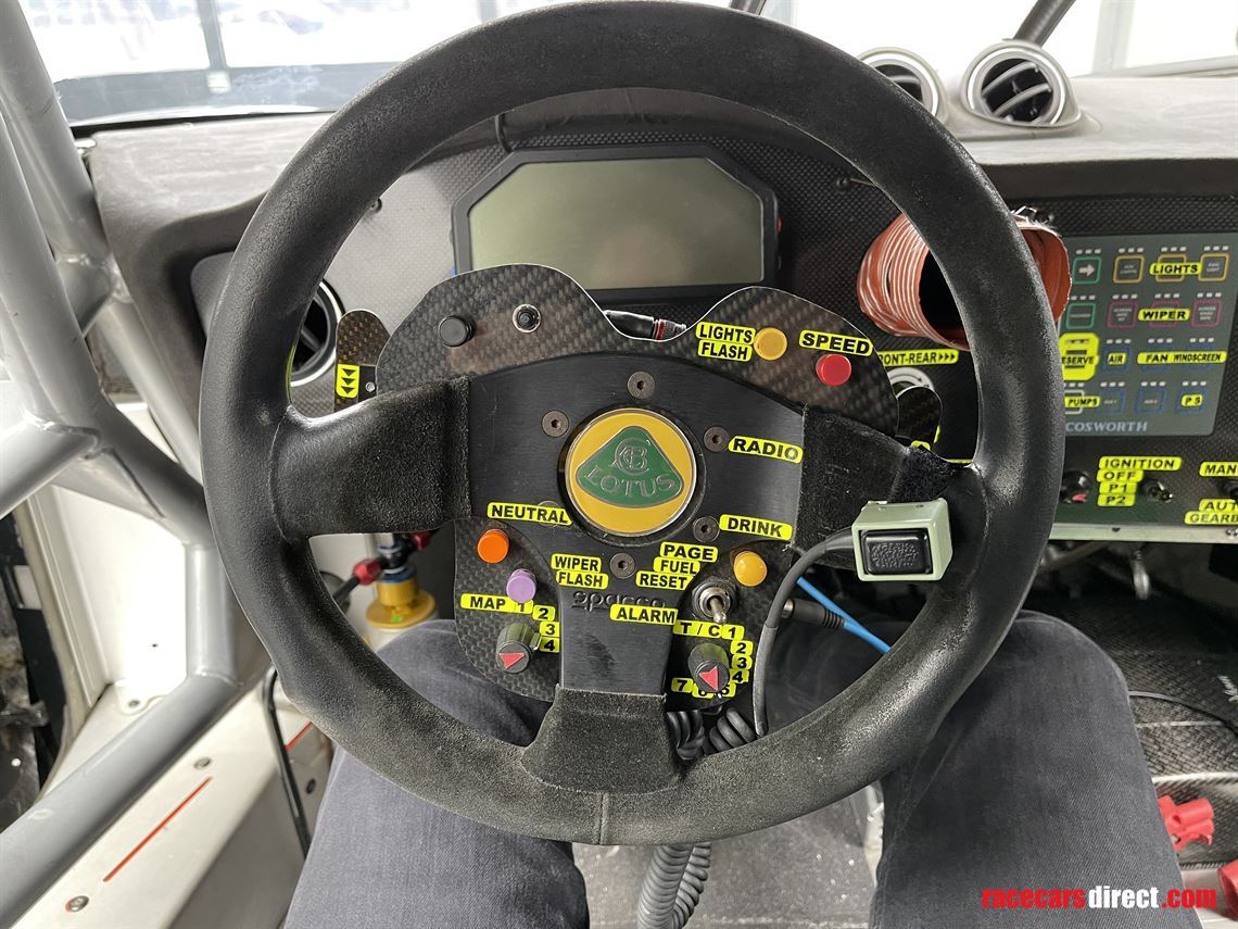 2011-lotus-evora-gte-le-mans-race-car-chassis