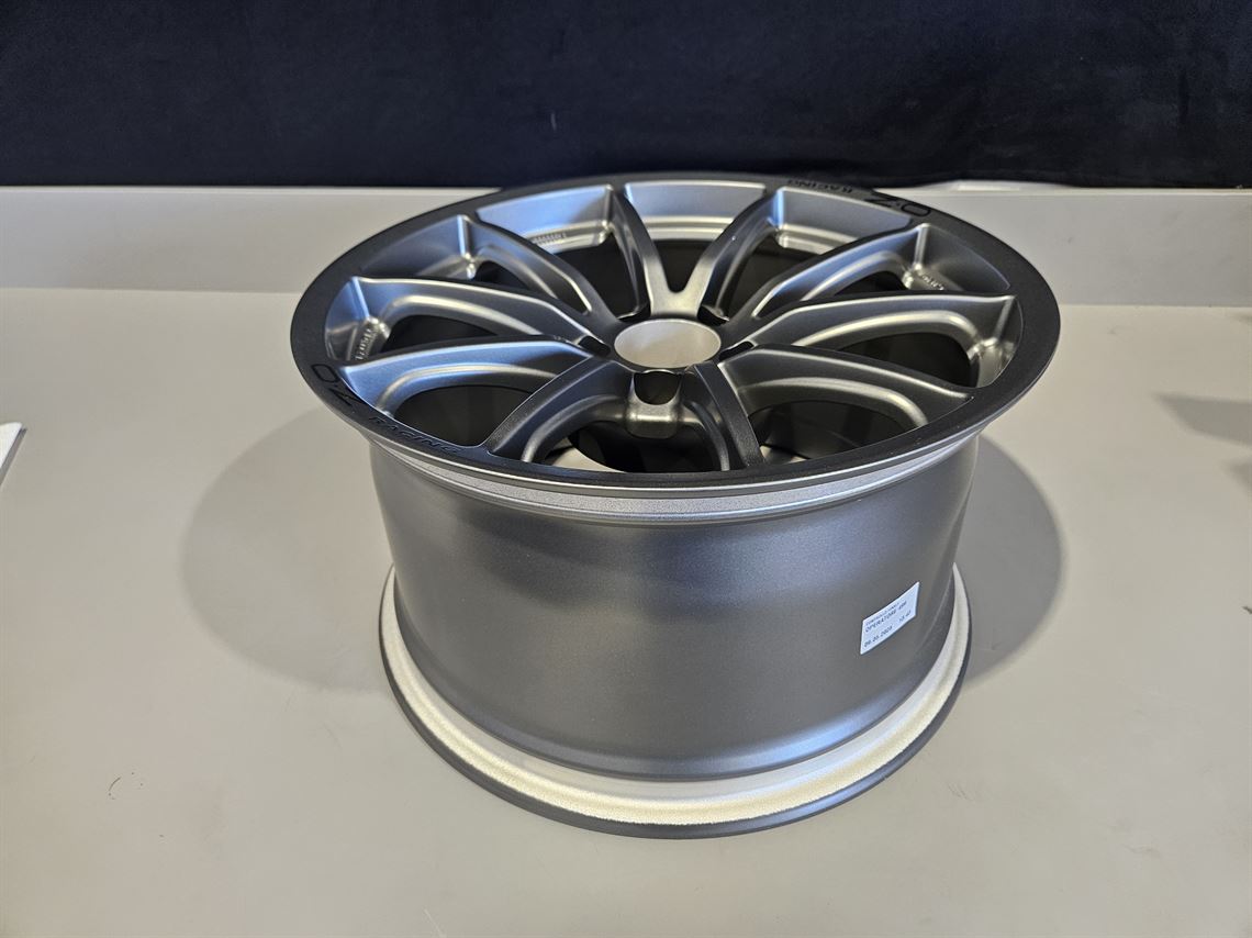 oz-racing-10x18-centre-lock-wheel