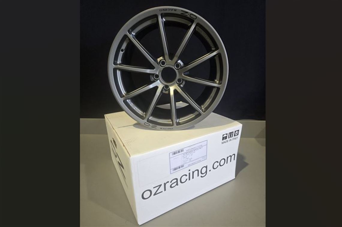 oz-racing-10x18-centre-lock-wheel