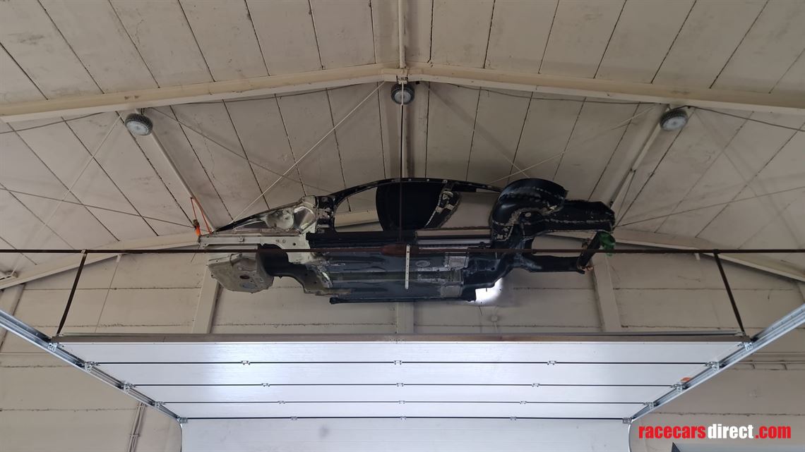 porsche-alzen-mission-400-plus-chassis