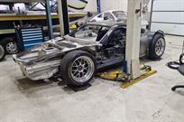 porsche-alzen-mission-400-plus-chassis