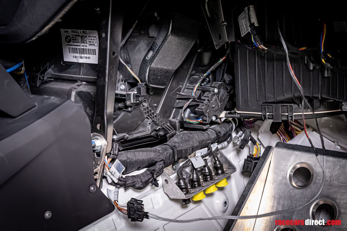 bmw-m2-cs-racing-450-hp-bmw-m-motorsport