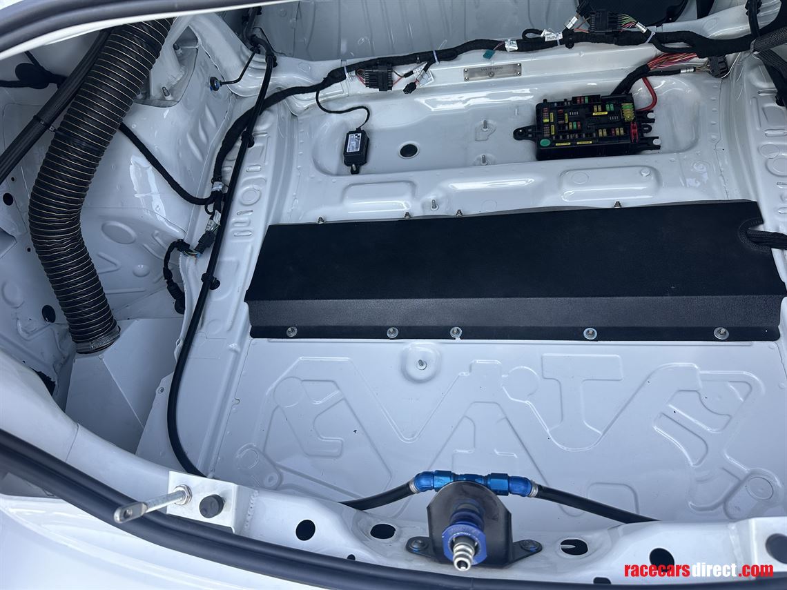 bmw-m2-cs-racing-450-hp-bmw-m-motorsport