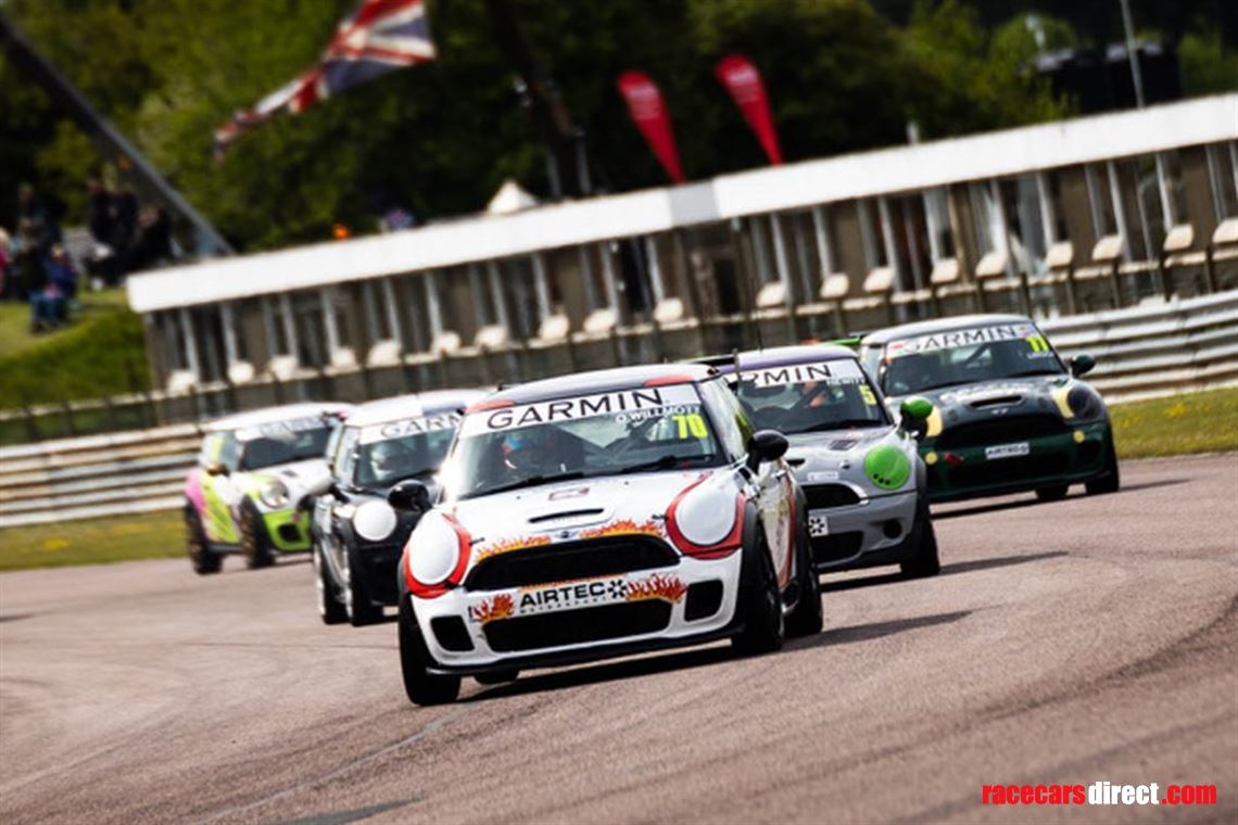 championship-winning-mini-challenge-clubsport