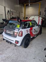 championship-winning-mini-challenge-clubsport