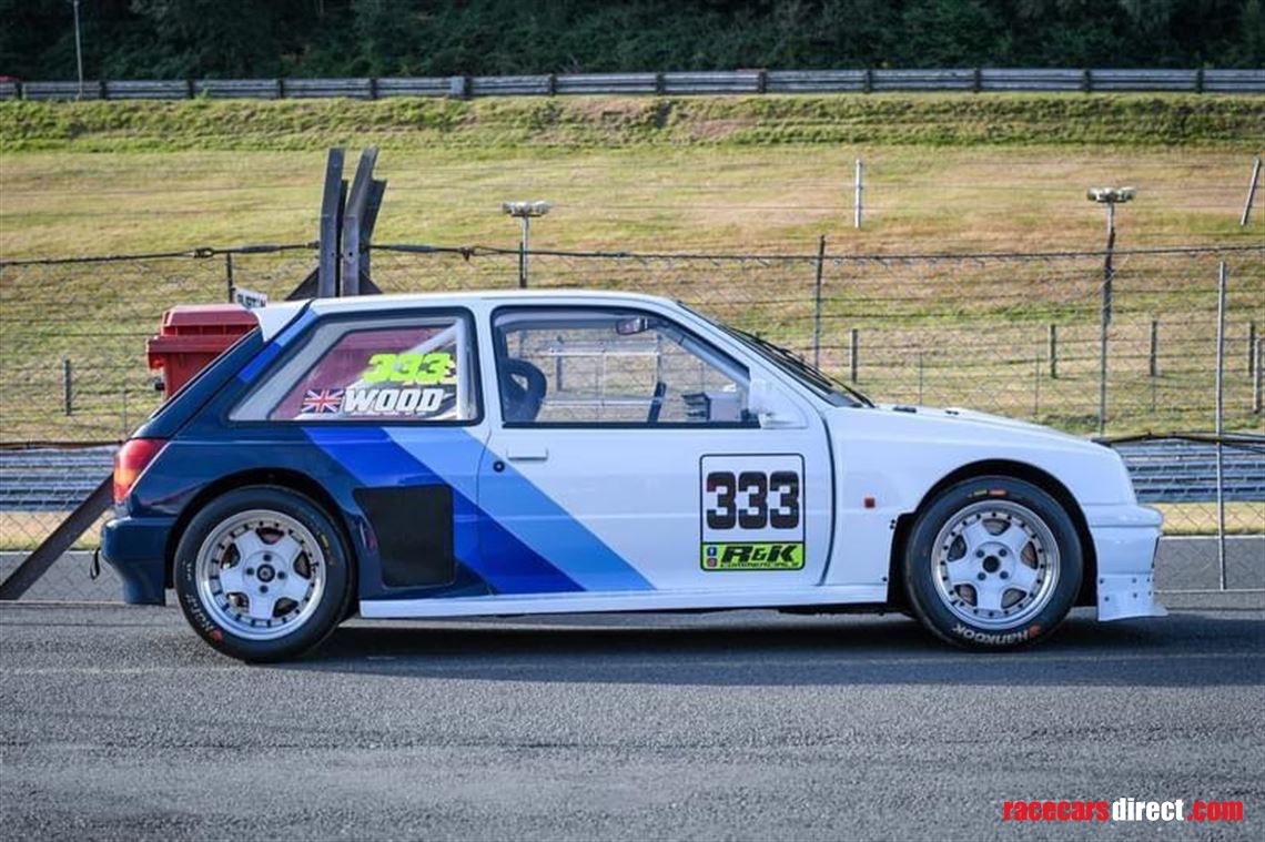 ford-fiesta-race-car