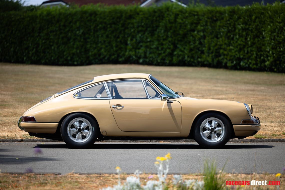 1965-porsche-911-swb-20-coupe-fia-historic-co