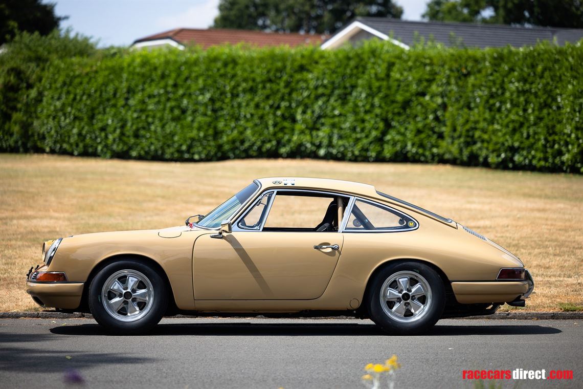 1965-porsche-911-swb-20-coupe-fia-historic-co