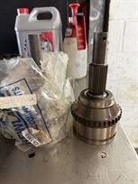 hewland-cs1882-a-tripoid-flange
