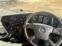 mercedes-2-car-enclosed-transporter