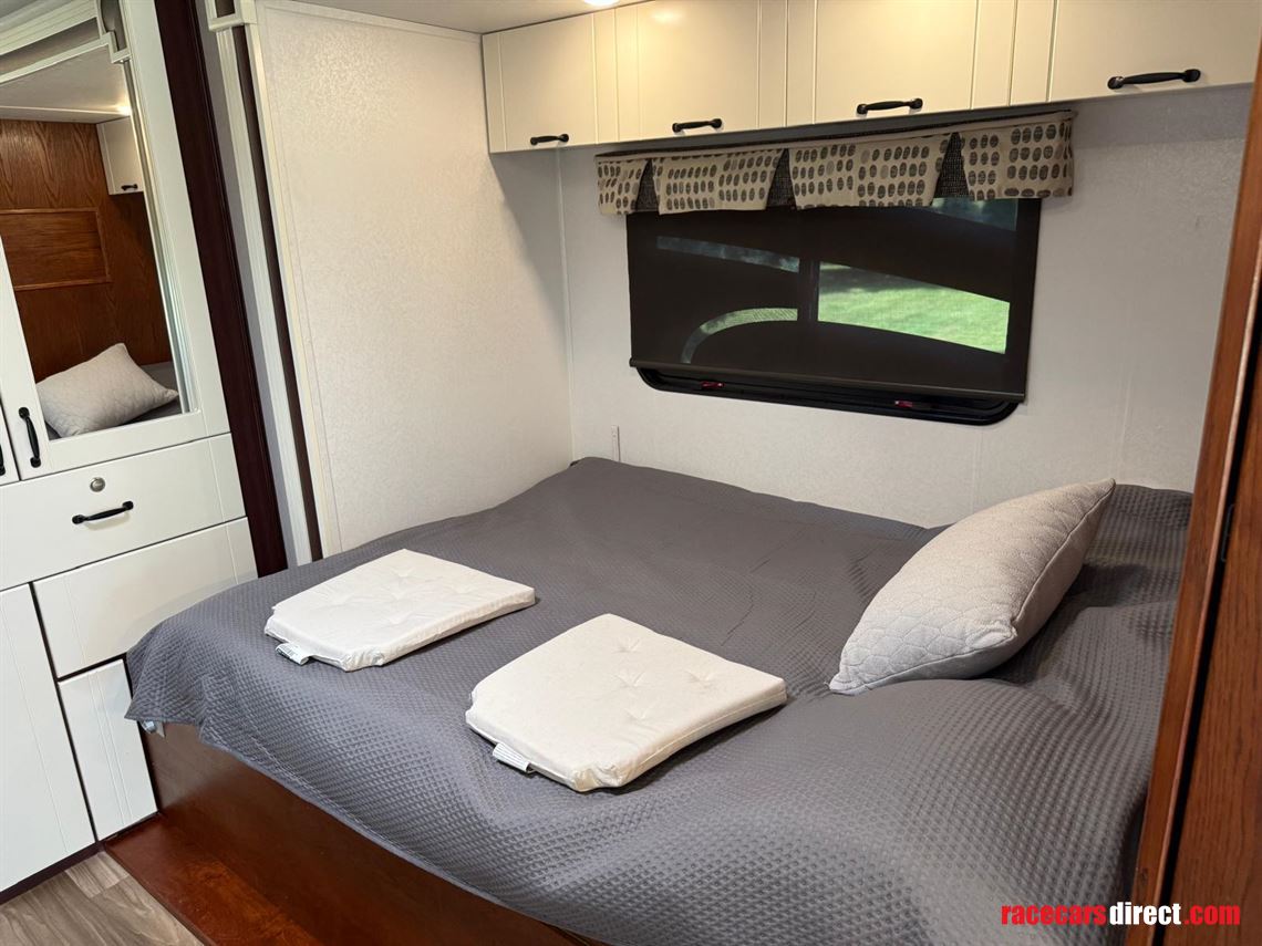luxury-mercedes-sprinter-motorhome