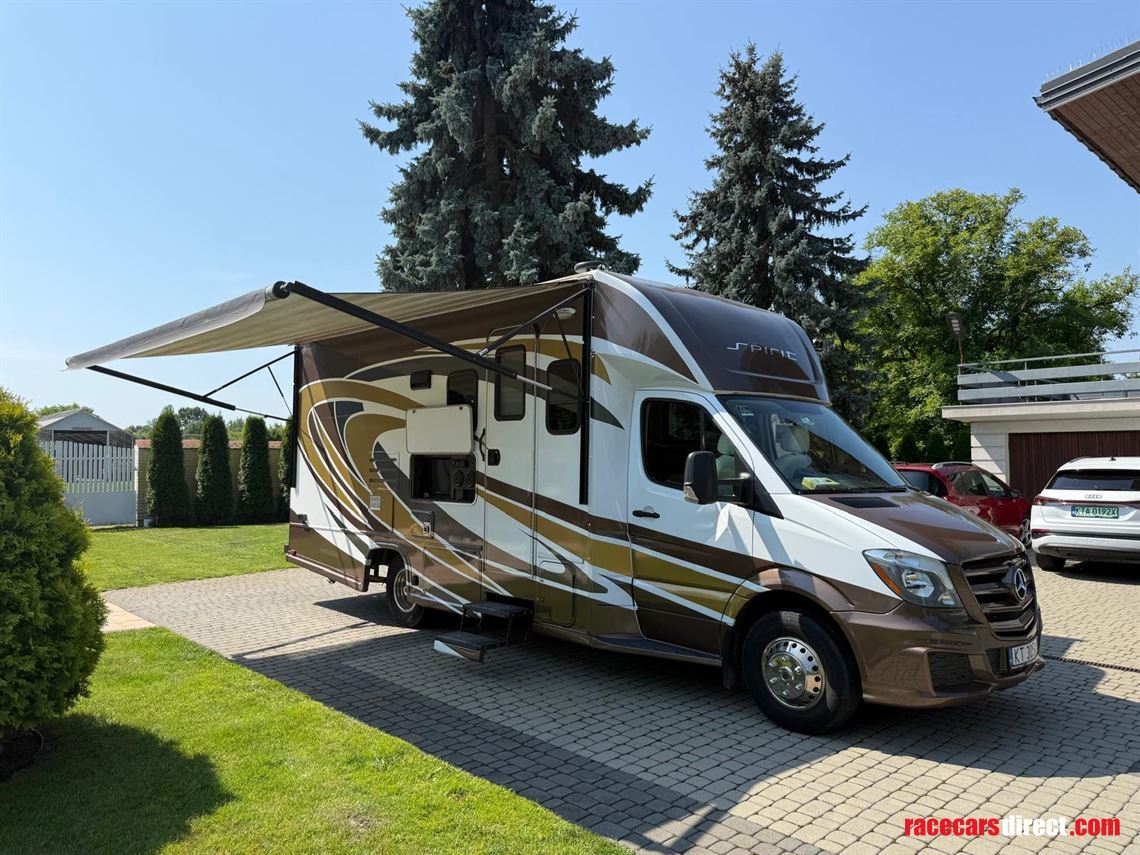 luxury-mercedes-sprinter-motorhome