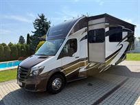 luxury-mercedes-sprinter-motorhome