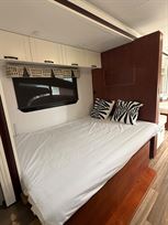 luxury-mercedes-sprinter-motorhome