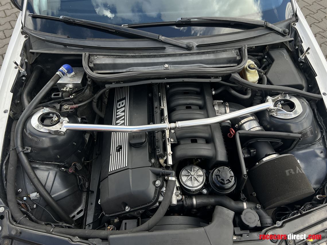 bmw-e46-330