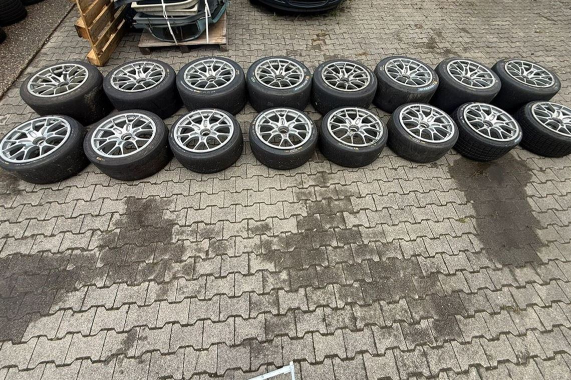 ferrari-challenge-wheels-and-tires-availbale