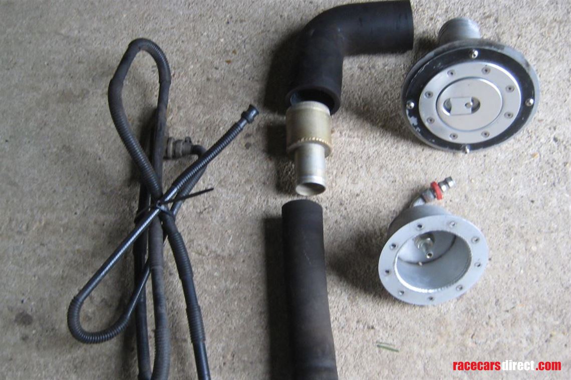 aluminium-petrol-filler-cap-8-bolt-breather-v