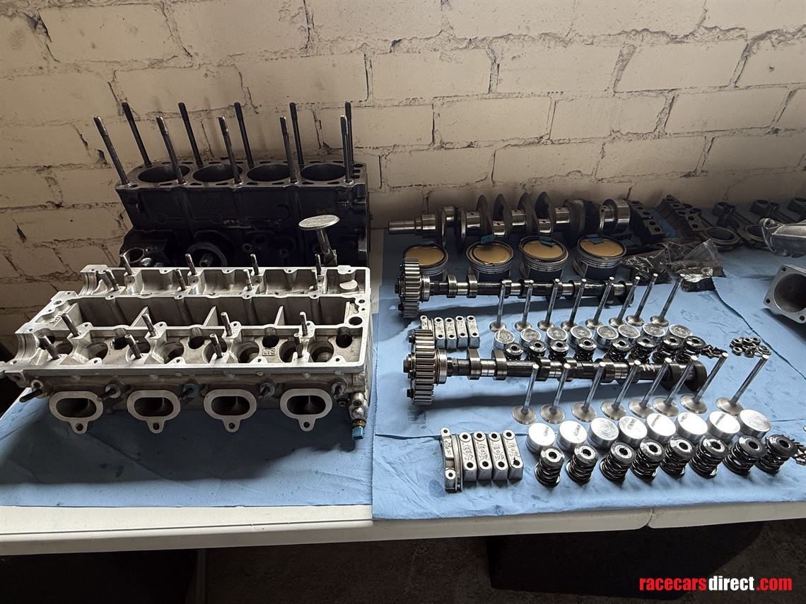 ford-cosworth-yb-race-engine