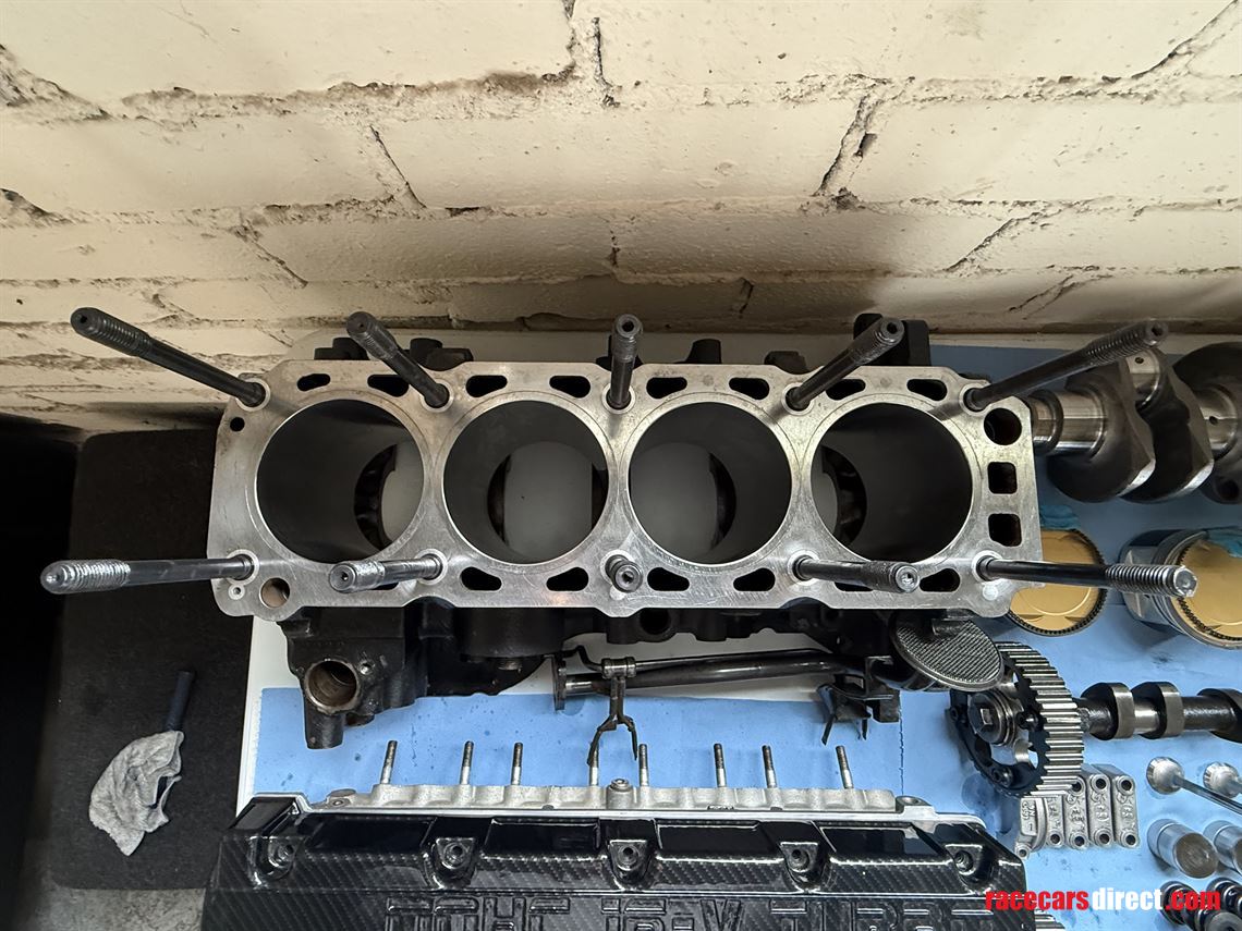ford-cosworth-yb-race-engine