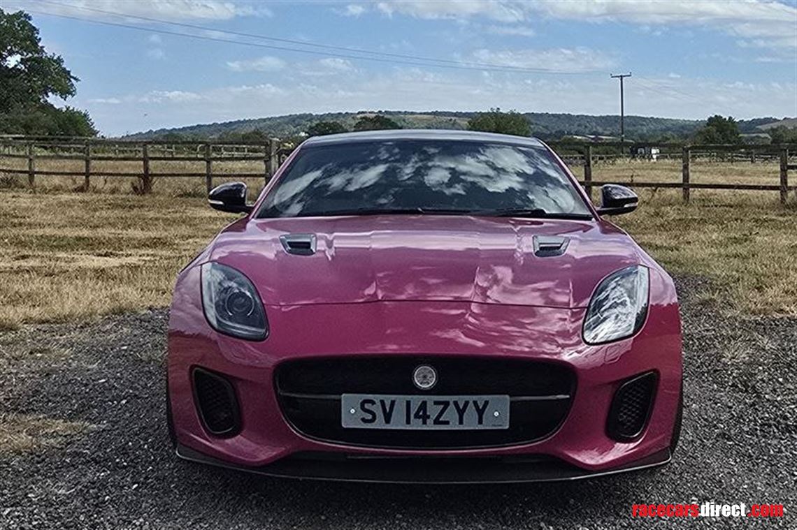 jaguar-f-type-v8-supercharged-one-off-porsche
