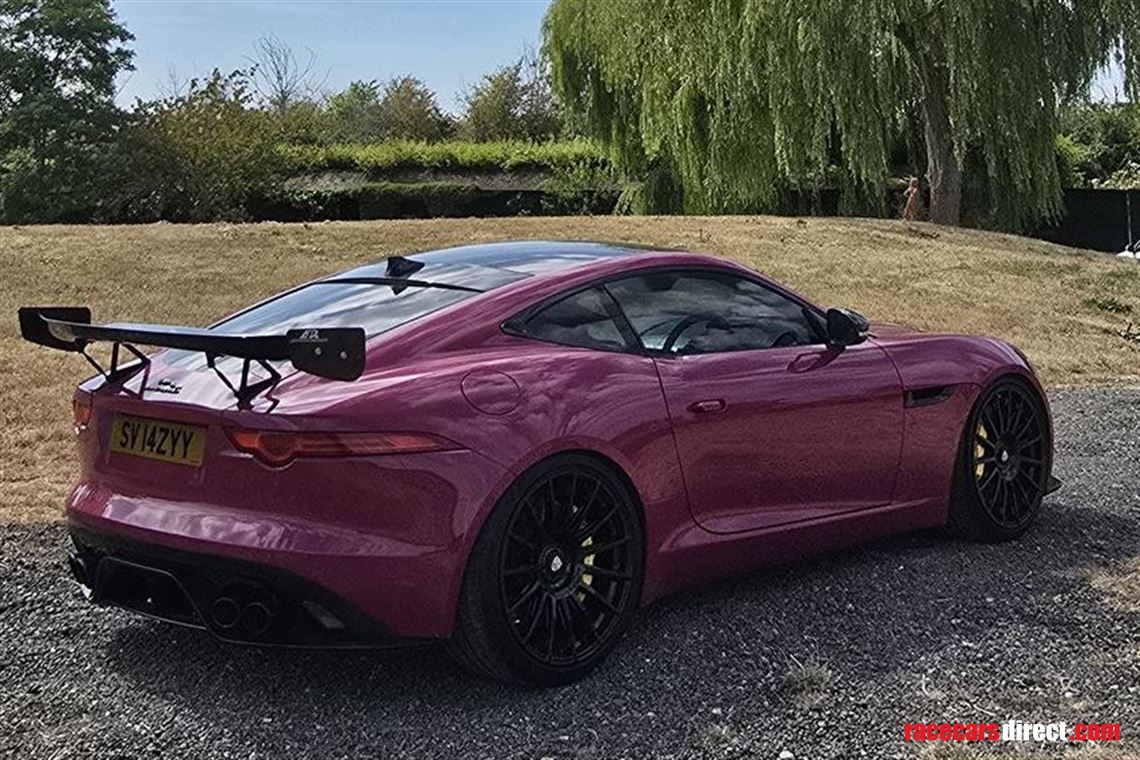 jaguar-f-type-v8-supercharged-one-off-porsche