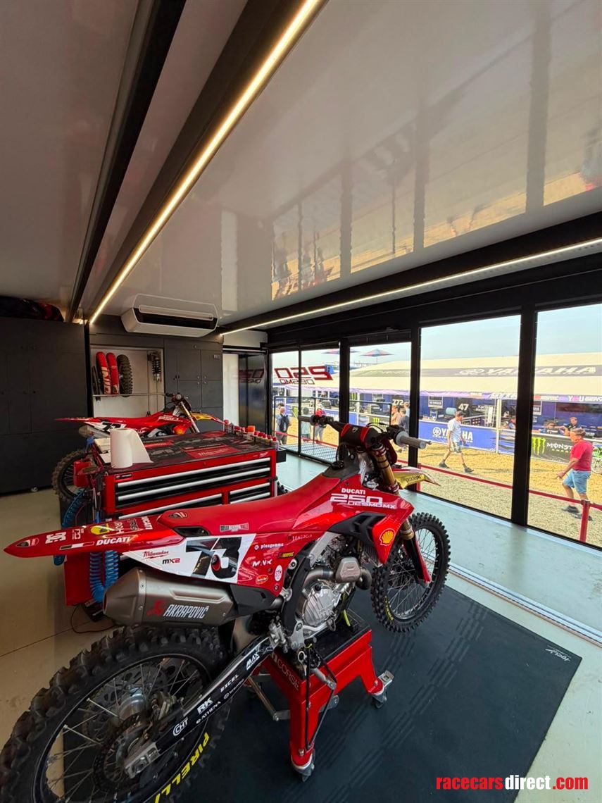 expandable-with-living-room-and-workshophospi
