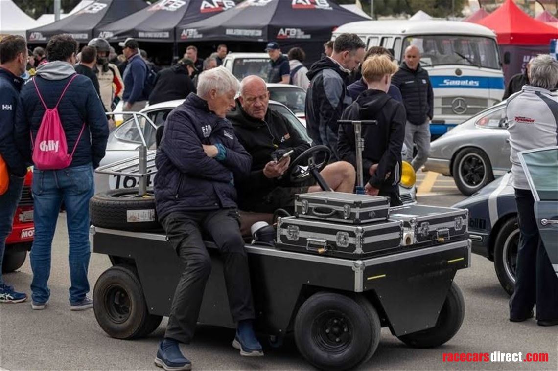 rental-golfcar-service-vehicle-paddock