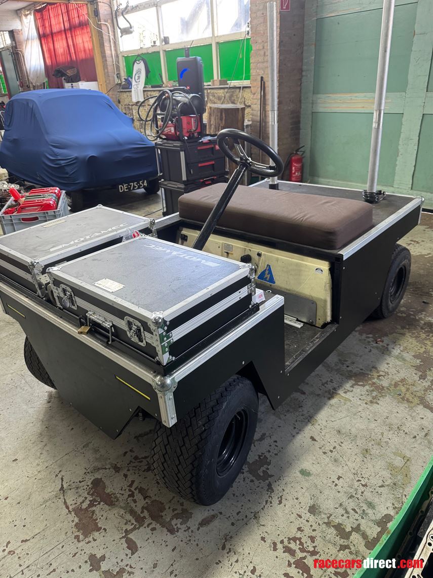 rental-golfcar-service-vehicle-paddock